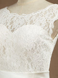 Mermaid / Trumpet Bateau Neck Floor Length Lace Wedding Dress
