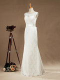 Mermaid / Trumpet Bateau Neck Floor Length Lace Wedding Dress